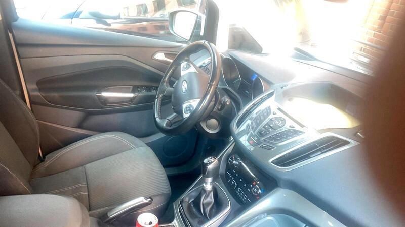 Weiß Gebraucht 2013 Ford Grand C-Max Van / Kleinbus | 3.350 € - Bild 1/4