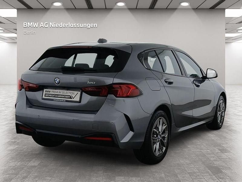 Gebraucht BMW 120 156 PS (114 kW) 2024 Grau Kleinwagen