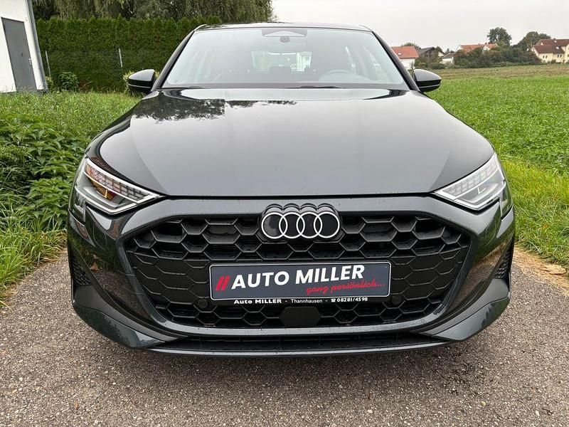 Usata Audi A3 150 CV (110 kW) 2025 Grigio Berlina