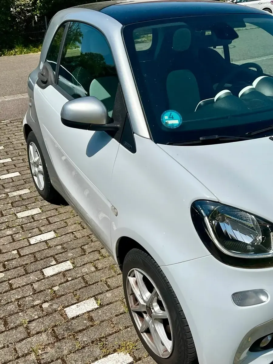 Gebraucht Smart ForTwo Coupé Passion 70 PS (51 kW) 2016 Weiß Coupé
