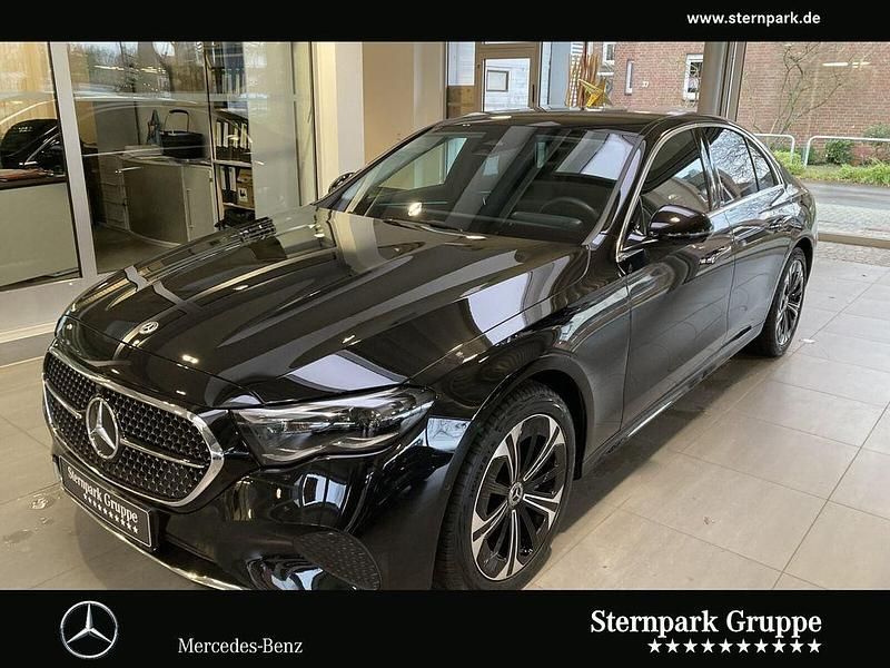 Lack obsidianschwarz Gebraucht 2024 Mercedes E300 Avantgarde Limousine | 48.880 € (Guter Preis) - Bild 1/4
