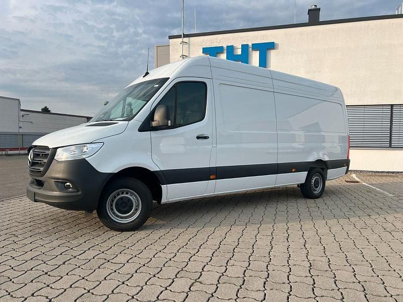 Weiß Neu 2025 Mercedes Sprinter Van | 41.590 € (Superpreis) - Bild 1/4