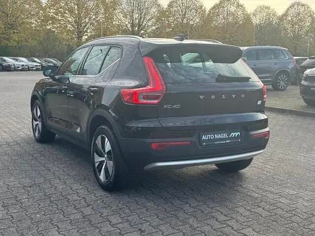 Gebraucht Volvo XC40 Core 211 PS (155 kW) 2022 Onyx black / SUV