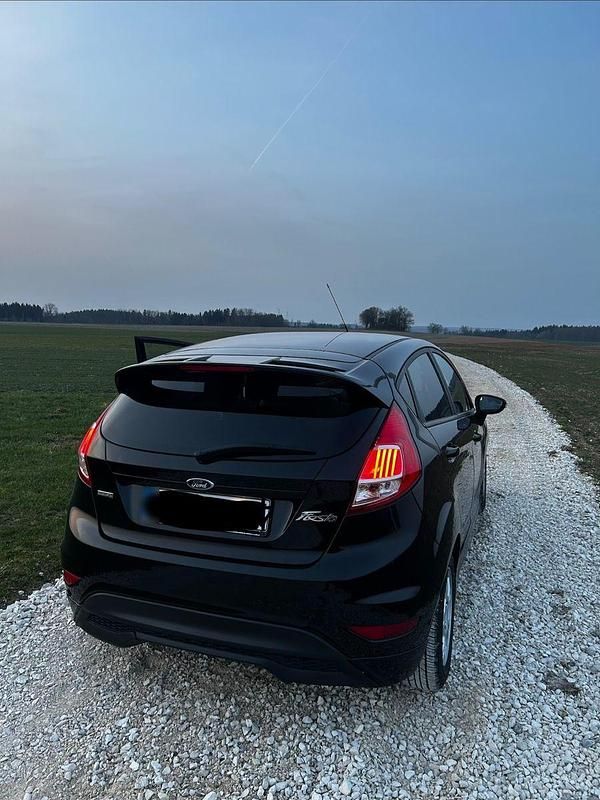 Gebraucht Ford Fiesta ST-Line 101 PS (74 kW) 2017 Schwarz Kleinwagen