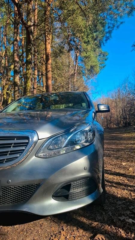 Gebraucht Mercedes E300 258 PS (189 kW) 2014 Grau Limousine