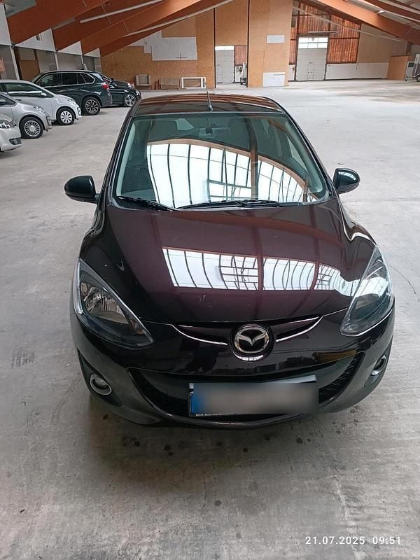 Braun Gebraucht 2014 Mazda 2 Kleinwagen | 5.499 € (Superpreis) - Bild 1/4