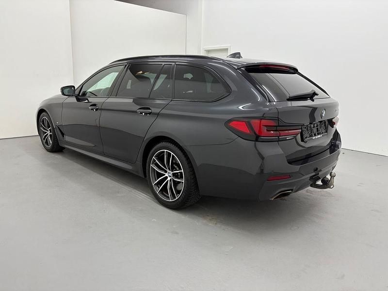 Grau Gebraucht 2021 BMW 530 M Sport Kombi | 40.000 € (Etwas zu teuer) - Bild 1/4