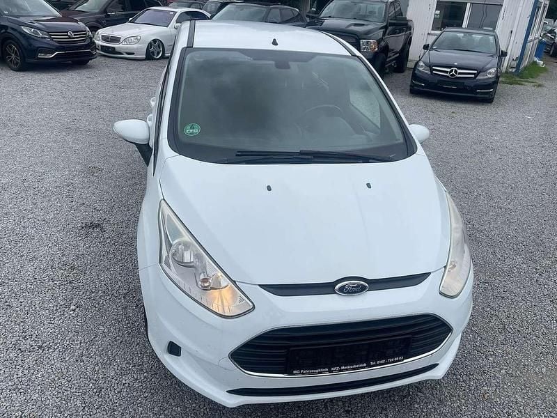 Frostweiß Gebraucht 2013 Ford B-MAX Trend Van / Kleinbus | 3.990 € (Fairer Preis) - Bild 1/4
