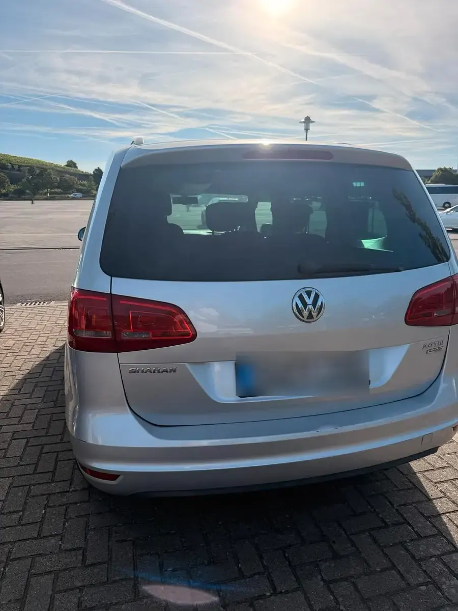 Gebraucht VW Sharan 2013 Silber Van / Kleinbus