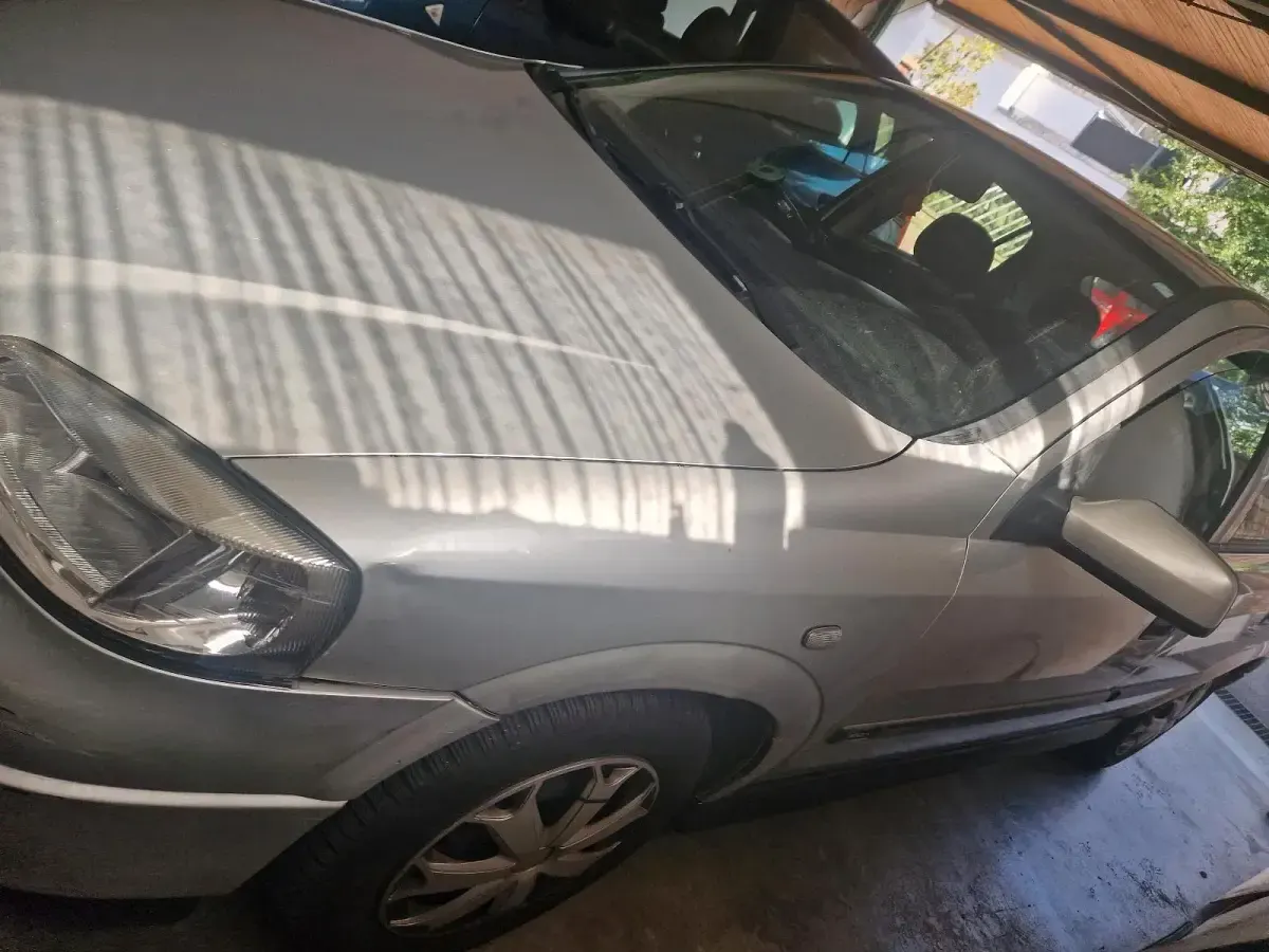 Gebraucht Opel Astra 100 PS (73 kW) 1999 Silber Limousine