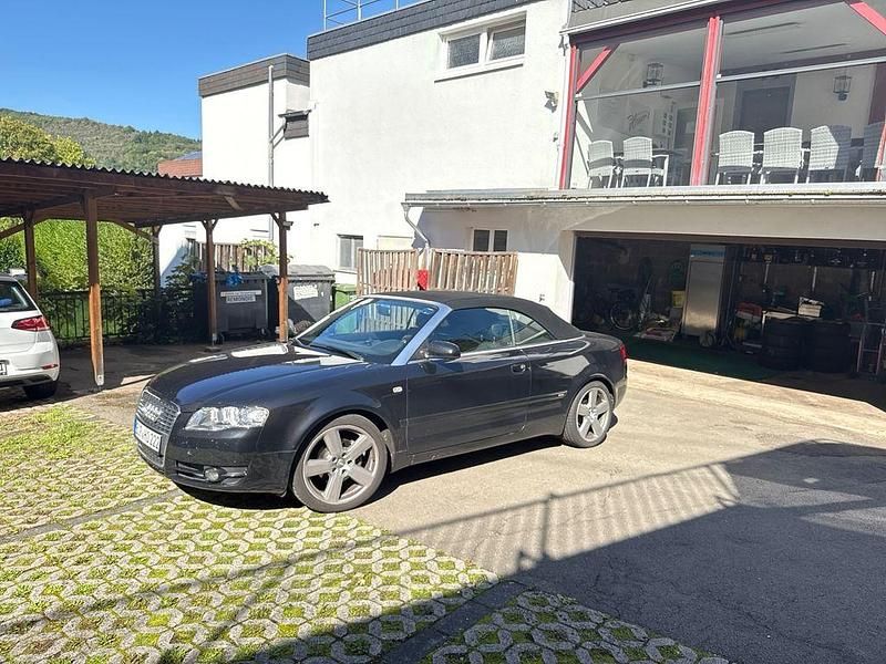 Schwarz Gebraucht 2008 Audi A4 Cabriolet Cabrio | 9.900 € (Etwas zu teuer) - Bild 1/4