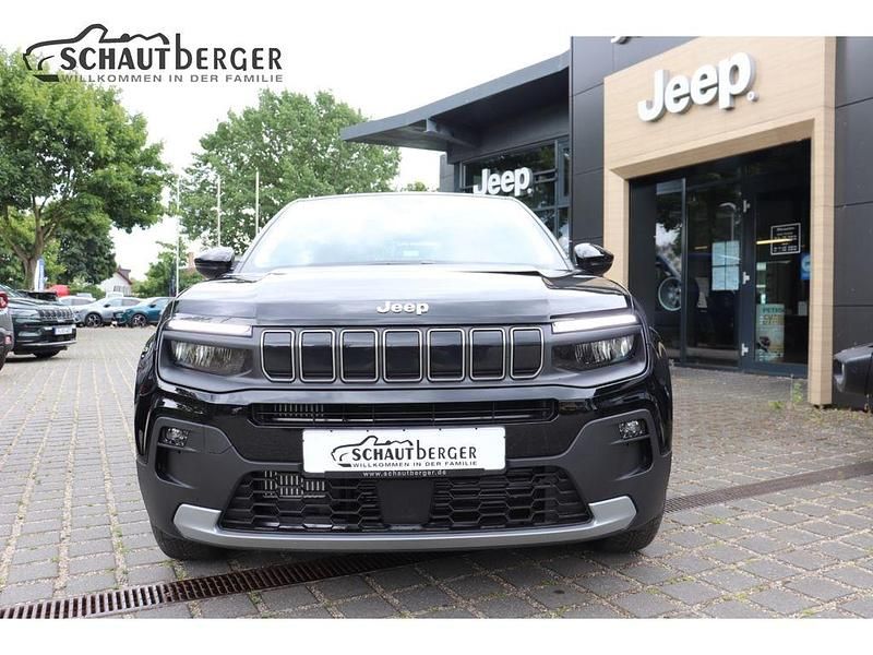 Neu Jeep Avenger Altitude 101 PS (74 kW) 2025 Schwarz SUV