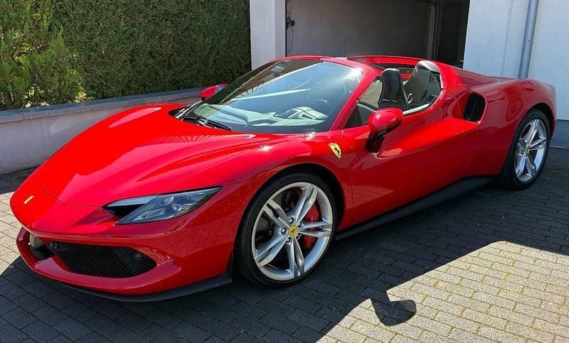 Neu Ferrari 296 829 PS (609 kW) 2025 Rot Cabrio