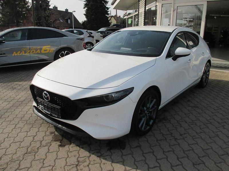 Gebraucht Mazda 3 Selection 122 PS (89 kW) 2022 Weiß Limousine