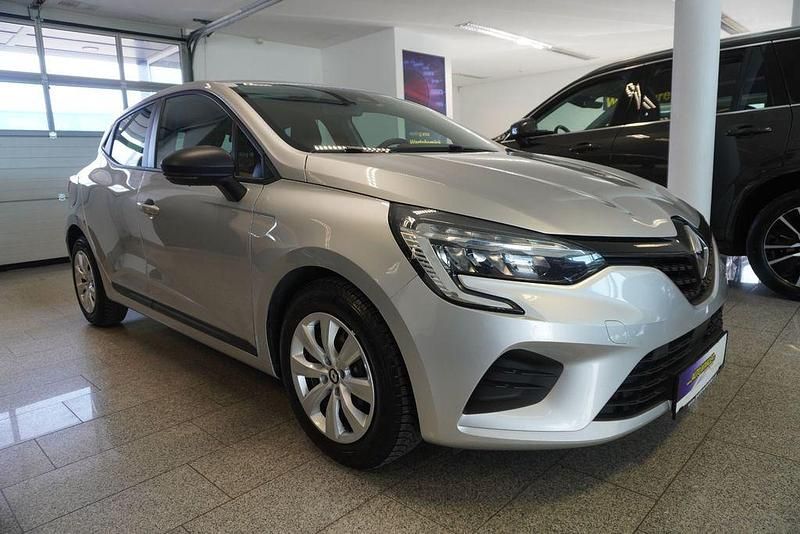 Gebraucht Renault Clio V Life 67 PS (49 kW) 2021 Grau Limousine