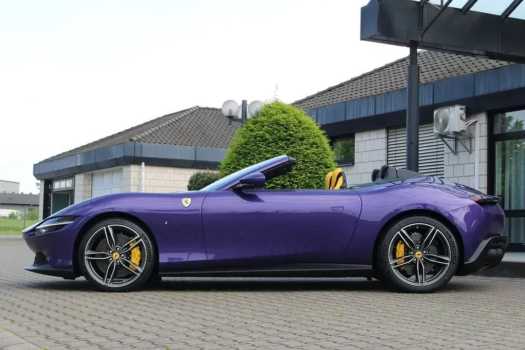 Nouă Ferrari Roma 620 CP (456 kW) 2026 Mov Cabrio