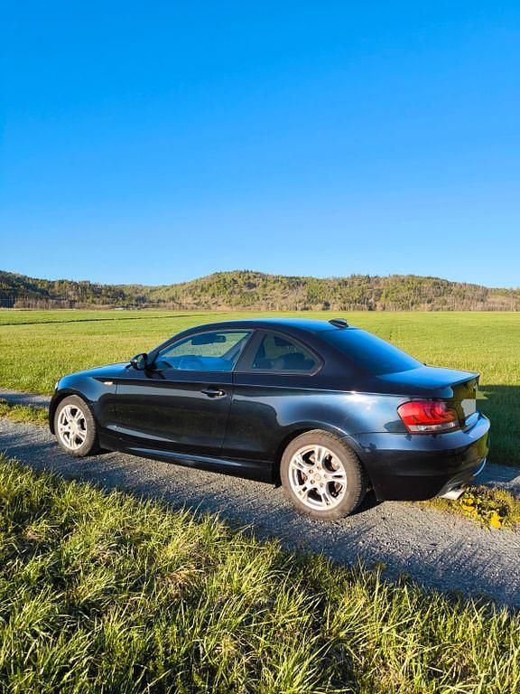 Usata BMW 118 Efficient Dynamics 143 CV (105 kW) 2013 Nero Utilitaria