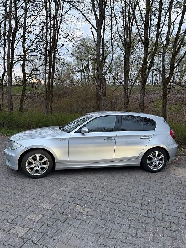 Gebraucht BMW 118 143 PS (105 kW) 2007 Silber Kleinwagen