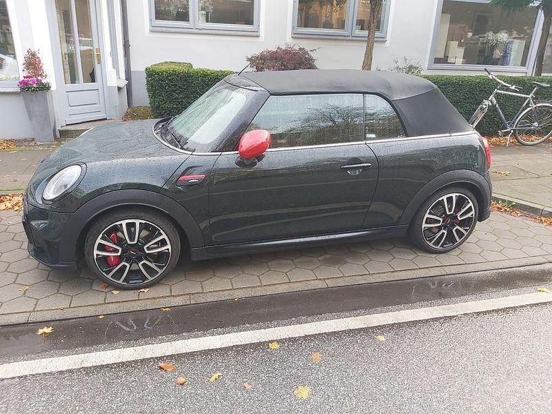 Grün Gebraucht 2023 Mini John Cooper Works Kleinwagen | 35.900 € (Etwas zu teuer) - Bild 1/4