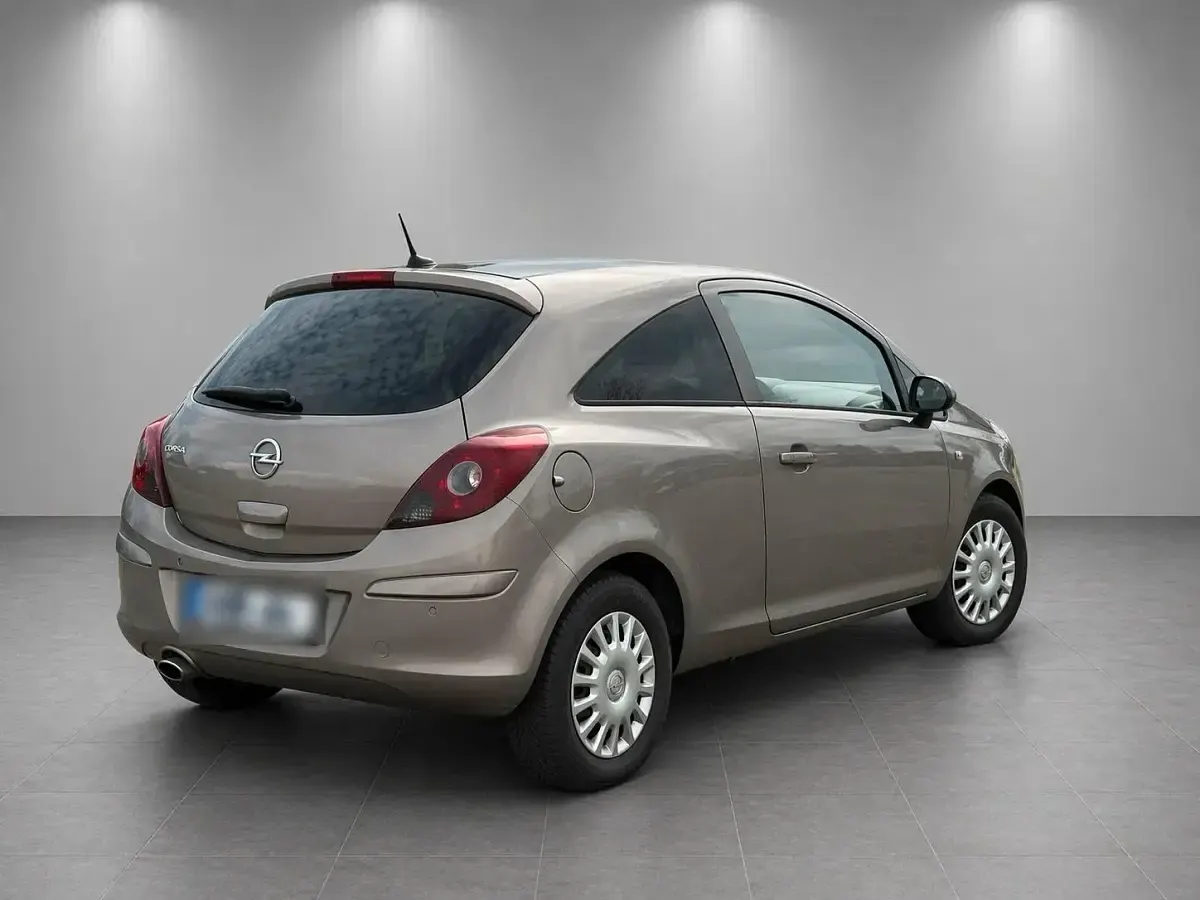 Używany Opel Corsa 90 KM (66 kW) 2014 Brązowy Hatchback