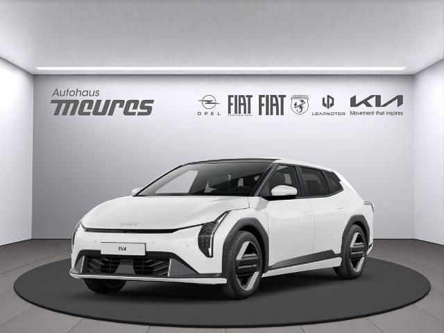 Weiss Neu 2025 Kia EV4 4 Kleinwagen | 42.988 € (Guter Preis) - Bild 1/1