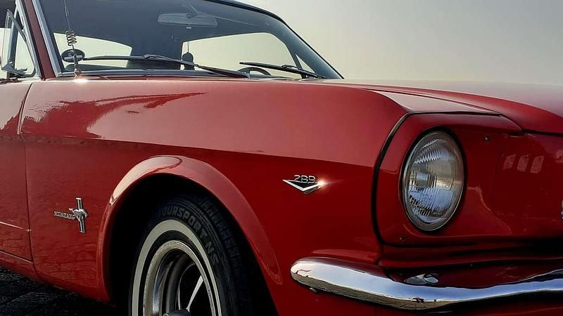 Rot Gebraucht 1966 Ford Mustang Coupé | 28.850 € - Bild 1/4