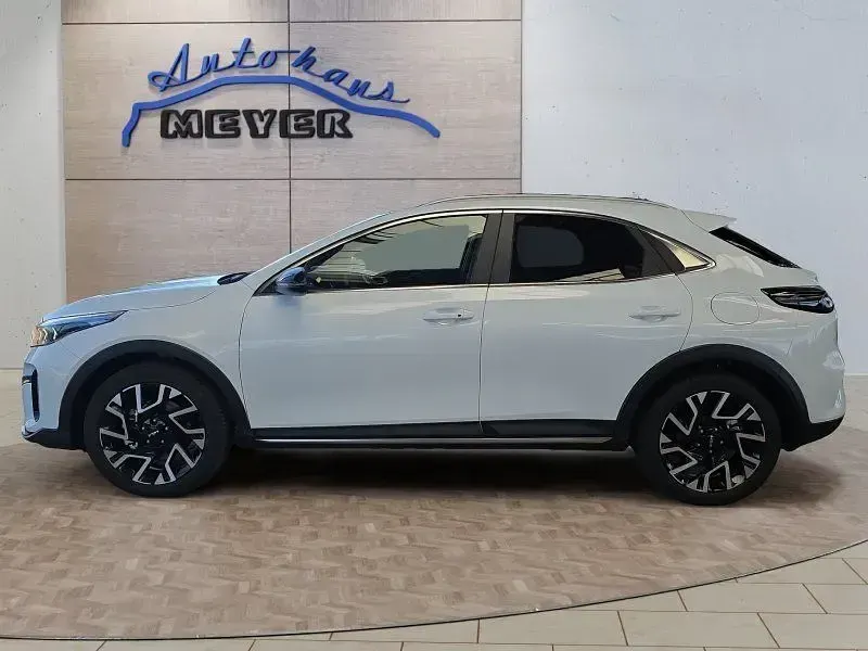 Neu Kia XCeed 150 PS (110 kW) 2026 Weiß SUV