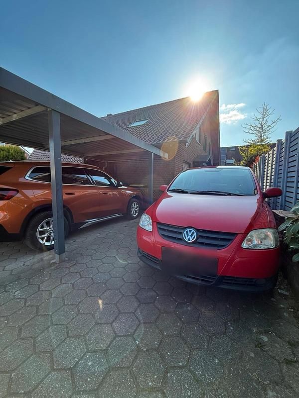 Second-hand VW Fox 52 CP (38 kW) 2006 Roșu Hatchback