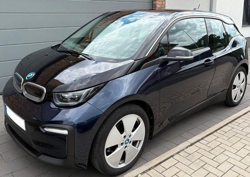 Blau Gebraucht 2021 BMW i3 Kleinwagen | 18.250 € (Fairer Preis) - Bild 1/4