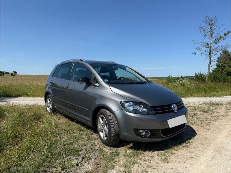 Grau Gebraucht 2011 VW Golf Plus Style Van / Kleinbus | 7.800 € (Fairer Preis) - Bild 1/4