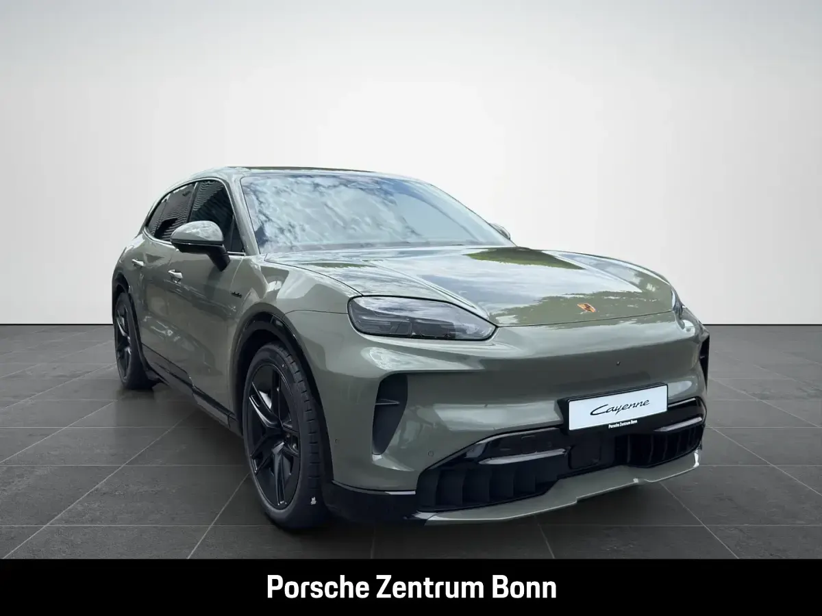 Neu Porsche Cayenne Electric 325 kW (442 PS) 2026 Gruen SUV