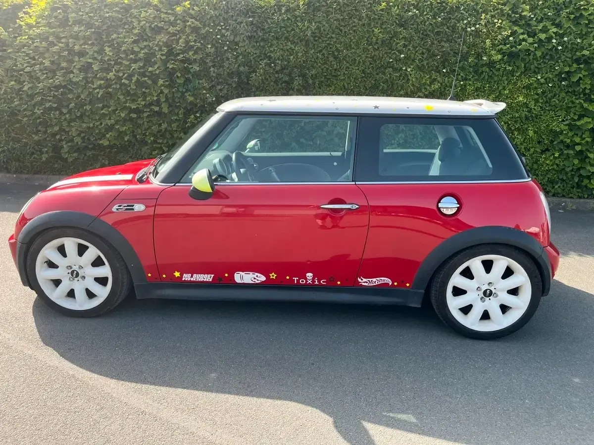 Używany Mini Cooper S 163 KM (119 kW) 2003 Czerwony Hatchback