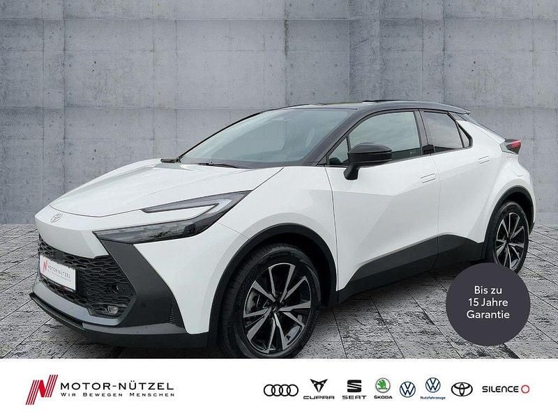 Weiß Neu 2025 Toyota C-HR Team SUV | 31.990 € (Superpreis) - Bild 1/4