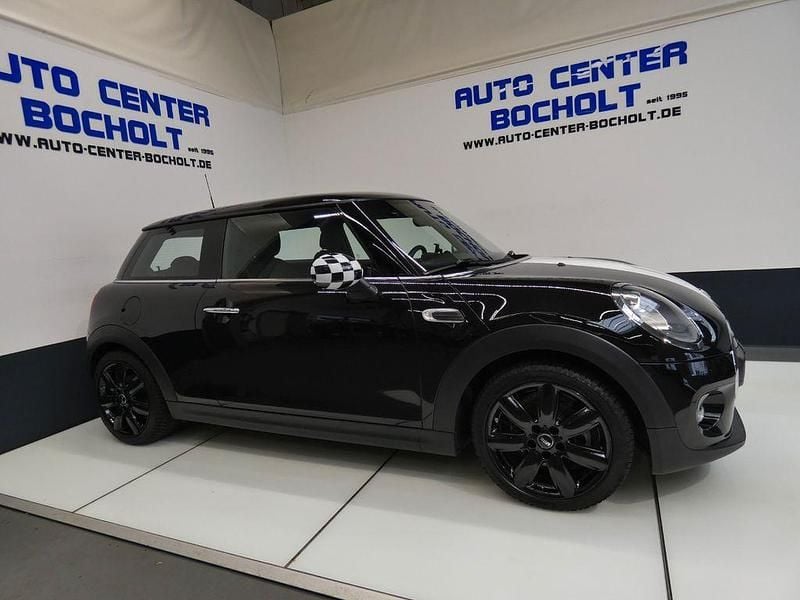 Gebraucht Mini ONE 75 PS (55 kW) 2018 Schwarz Kleinwagen