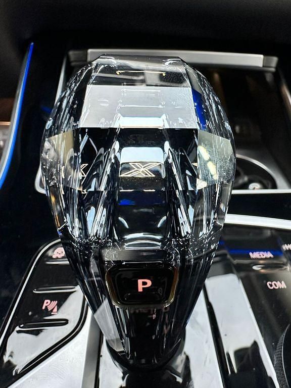 Grau Gebraucht 2021 BMW X5 M Sport SUV | 65.500 € (Teuer) - Bild 1/4