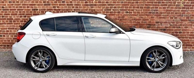 Gebraucht BMW 135 320 PS (235 kW) 2013 Alpinweiss iii Kleinwagen