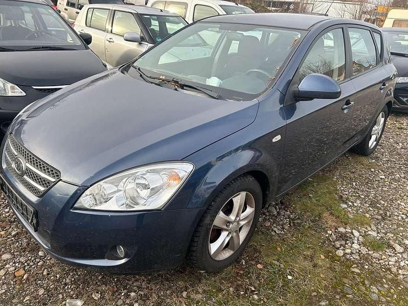 Gebraucht Kia Ceed EX 140 PS (102 kW) 2009 Blau Kleinwagen