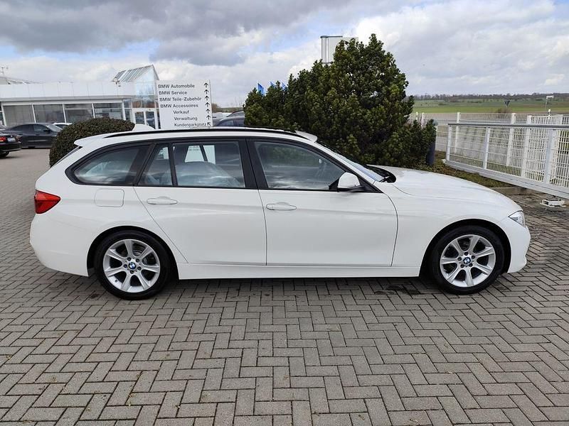 Gebraucht BMW 320 Advantage 184 PS (135 kW) 2018 Weiß Kombi