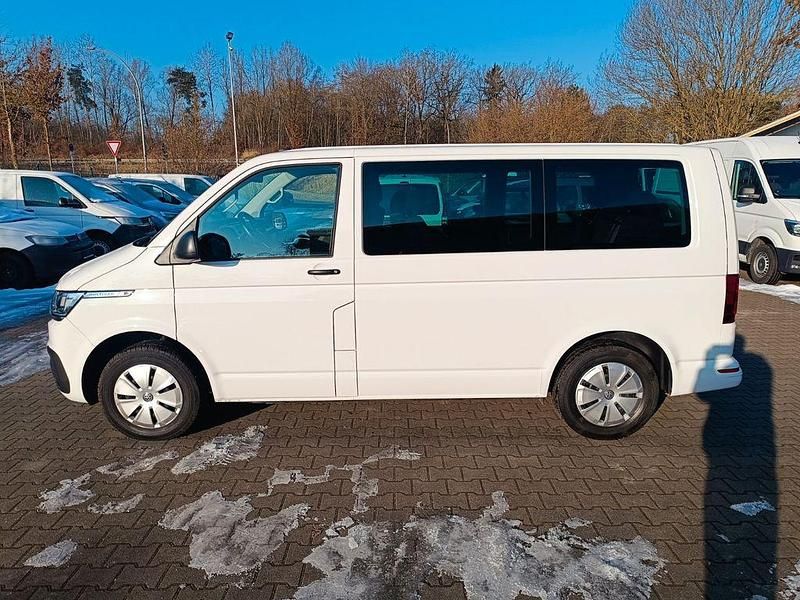 Gebraucht VW Multivan Trendline 110 PS (80 kW) 2022 Weiß Van