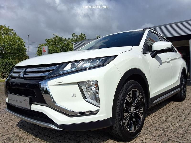Andenweiß Gebraucht 2019 Mitsubishi Eclipse Cross Diamant Edition SUV | 17.900 € (Fairer Preis) - Bild 1/4