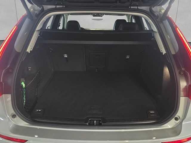 Gebraucht Volvo XC60 Core 250 PS (183 kW) 2024 Vapour grey SUV