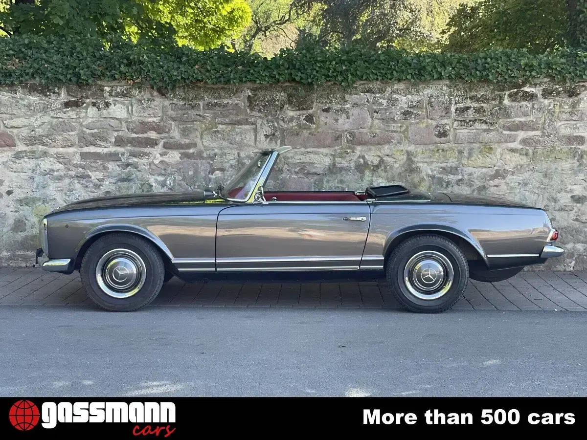 Gebraucht Mercedes 230 150 PS (110 kW) 1964 Grau Cabrio
