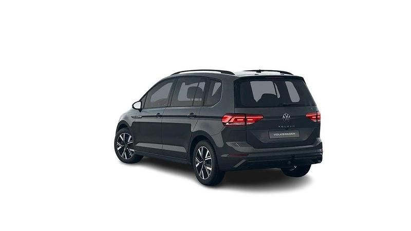 Gebraucht VW Touran Highline 150 PS (110 kW) 2025 Urano grau/grau Van / Kleinbus
