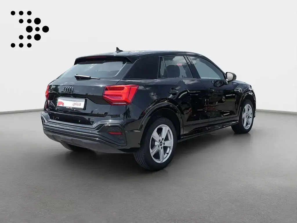 Gebraucht Audi Q2 S-Line 116 PS (85 kW) 2024 Mythosschwarz metallic SUV