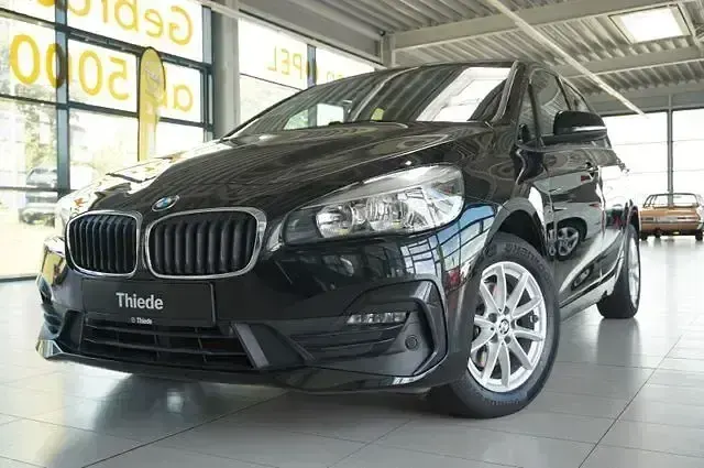 Gebraucht BMW 216 Active Tourer Performance 116 PS (85 kW) 2018 Black sapphire metallic Van / Kleinbus