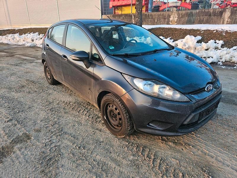 Gebraucht Ford Fiesta 90 PS (66 kW) 2010 Blau Kleinwagen
