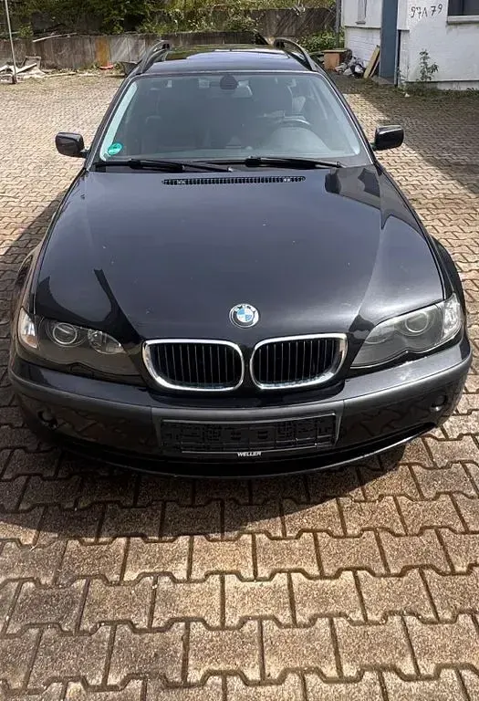 Gebraucht BMW 320 150 PS (110 kW) 2002 Schwarz Kombi