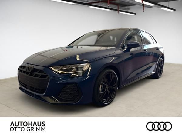 Blau (blau (ascariblau metallic)) Gebraucht 2025 Audi A3 Sportback S-Line Kleinwagen | 47.926 € - Bild 1/4