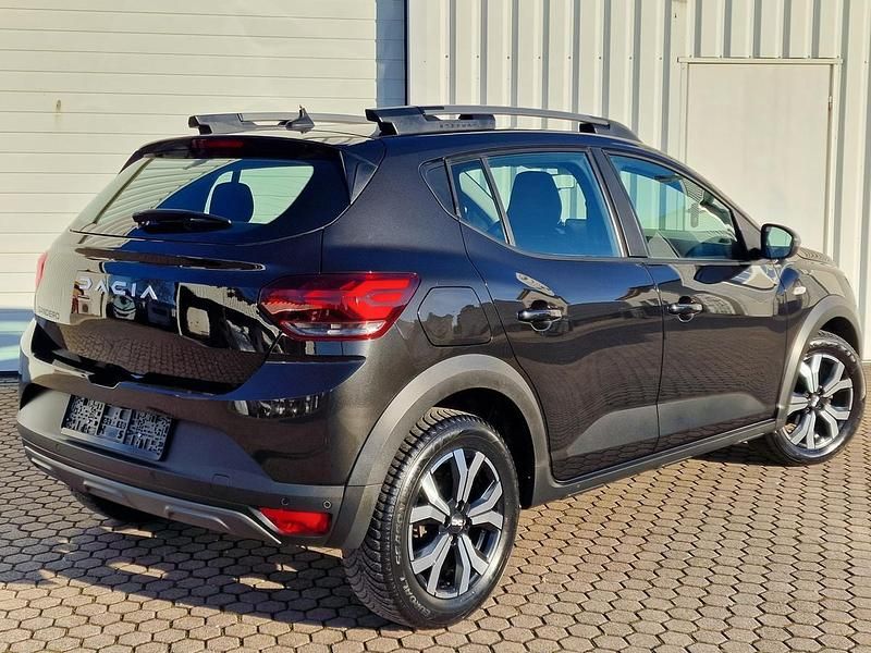 Gebraucht Dacia Sandero Expression 110 PS (80 kW) 2023 Schwarz metallic