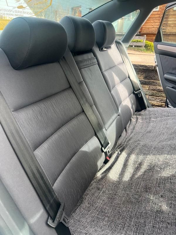 Gebraucht Audi A6 150 PS (110 kW) 2001 Silber Limousine